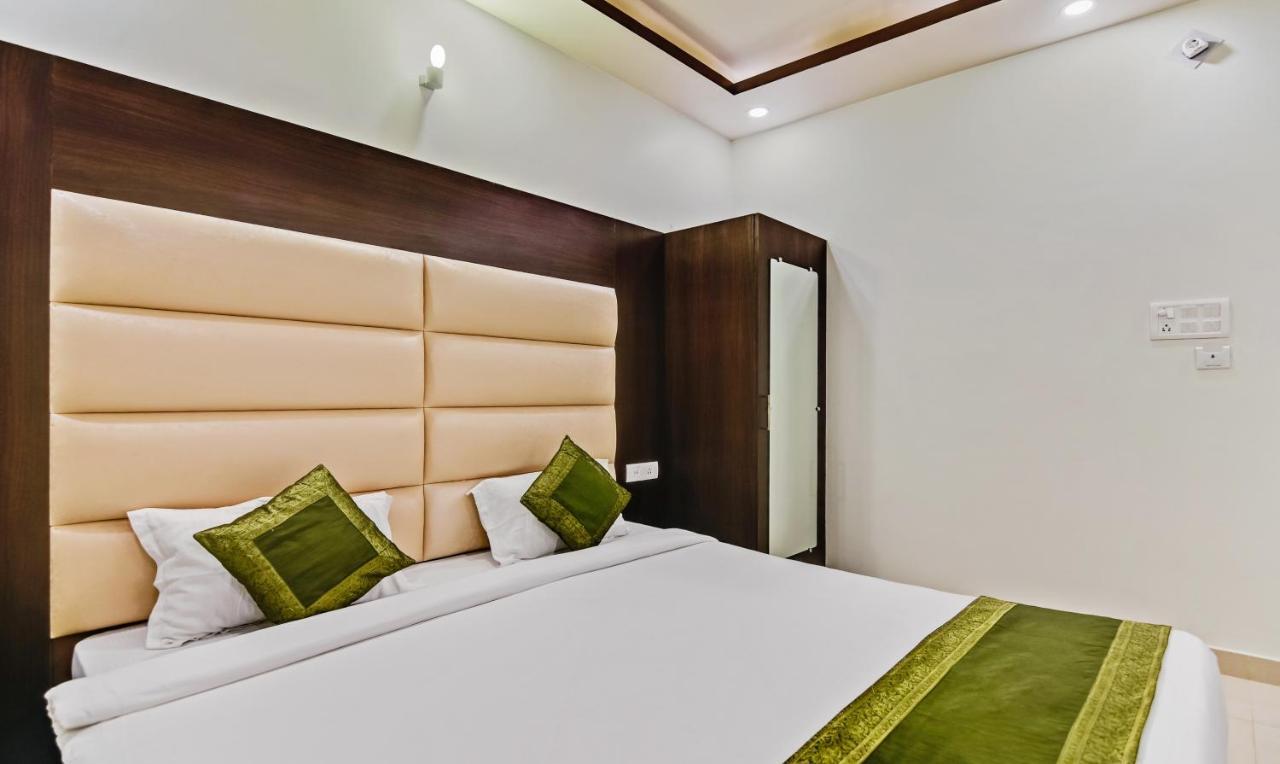 Treebo Resto- Near Lucknow Railway Station Hotell Exteriör bild