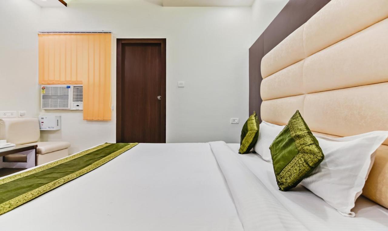 Treebo Resto- Near Lucknow Railway Station Hotell Exteriör bild